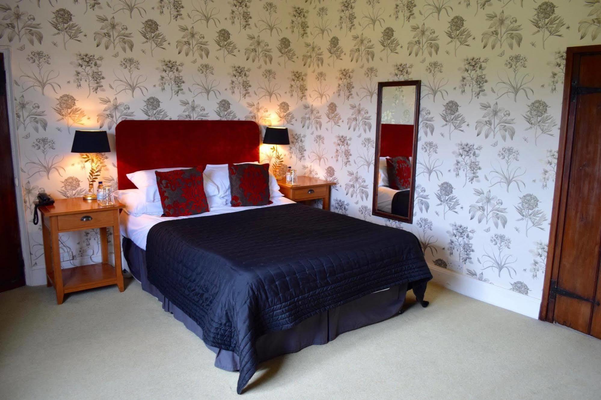 Отель At The Farmhouse Hunters Hall Dereham Экстерьер фото